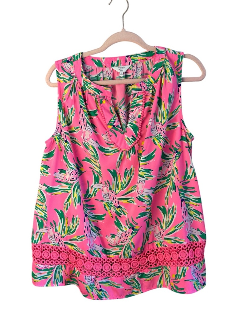 crown & ivy Pink Tropical Print Crochet-Hem Tank Top